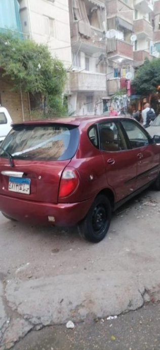 دايهاتسو سيريون 2000 أحمر يدوي مستعملة للبيع في الإسكندرية