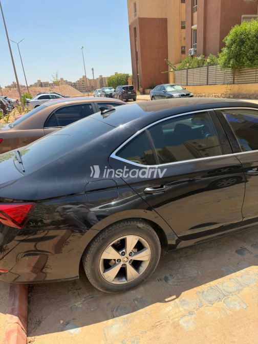 سكودا اوكتافيا A8 2023 أسود أوتوماتيك مستعملة للبيع في الجيزة - 7
