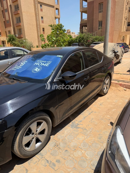 سكودا اوكتافيا A8 2023 أسود أوتوماتيك مستعملة للبيع في الجيزة - 9