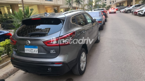 نيسان قشقاي 2020 رمادي CVT مستعملة للبيع في الإسكندرية - 2