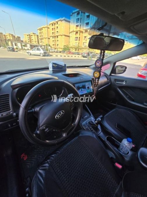 كيا K3 2013 رمادي غامق أوتوماتيك مستعملة للبيع في مدينة نصر - 2