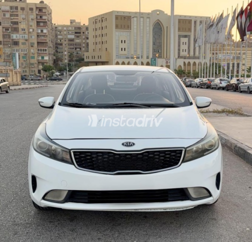 Kia Cerato 2017 White Automatic Used for Sale in Nasr city - 2
