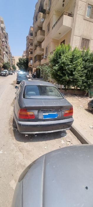 بي ام دبليو 318 2002 رمادي أوتوماتيك مستعملة للبيع في المقطم