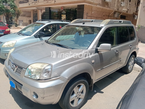 نيسان اكس تريل 2007 فضي أوتوماتيك مستعملة للبيع في مصر الجديدة - 2