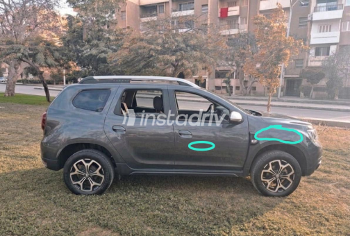 رينو داستر 2021 رمادي غامق CVT مستعملة للبيع في البحر الأحمر - 2