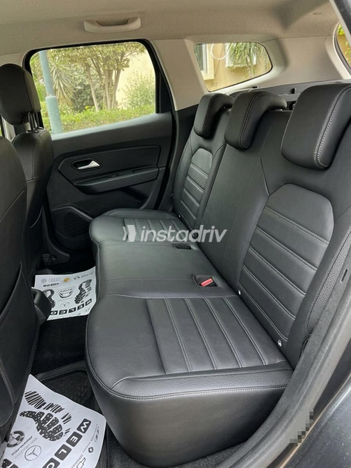 رينو داستر 2021 رمادي غامق CVT مستعملة للبيع في البحر الأحمر - 4