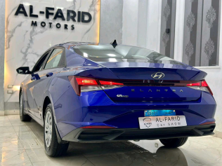 هيونداي إلنترا سى ان 7 2021 أزرق أوتوماتيك مستعملة للبيع في البحيرة