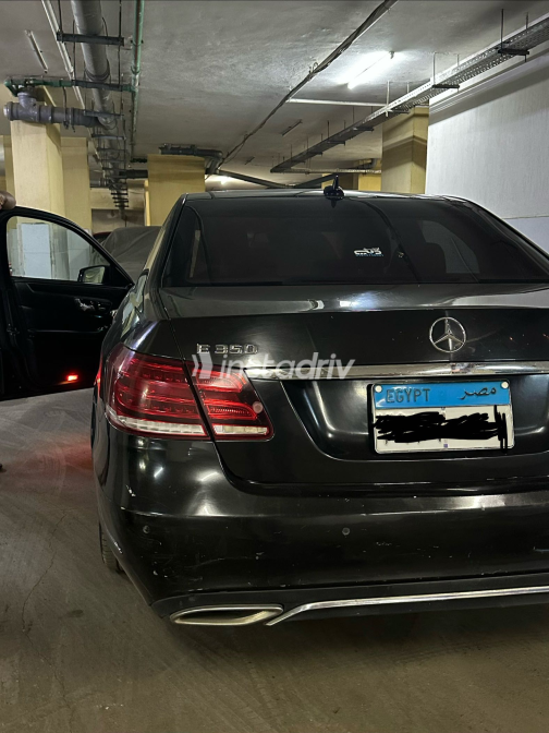 مرسيدس E 350 2014 أسود أوتوماتيك مستعملة للبيع في القاهرة - 8