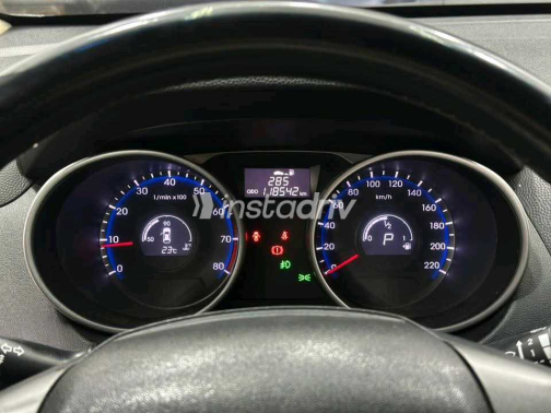 هيونداي IX 35 2015 أسود أوتوماتيك مستعملة للبيع في البحيرة - 3