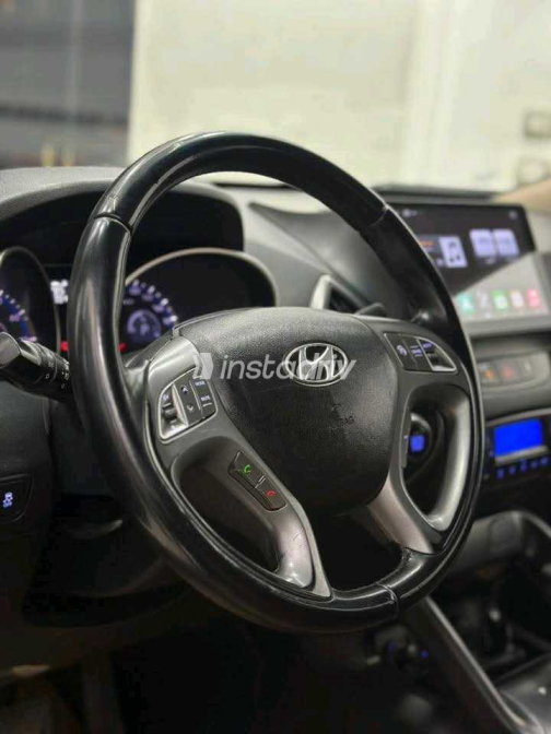 هيونداي IX 35 2015 أسود أوتوماتيك مستعملة للبيع في البحيرة - 6