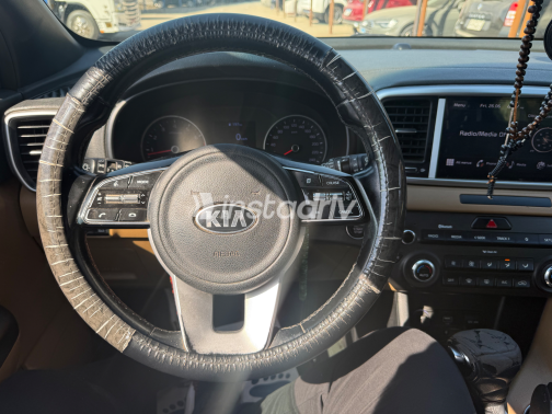 Kia Sportage 2021 White Automatic Used for Sale in Greater Cairo ( Cairo + Giza) - 5