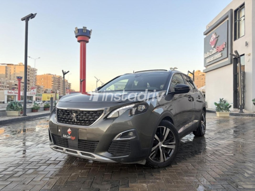 Peugeot 3008 2019 White Automatic Used for Sale in Greater Cairo ( Cairo + Giza) - 1
