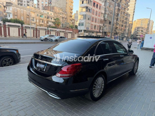 Mercedes C 180 2015 Black Automatic Used for Sale in Alexandria - 6