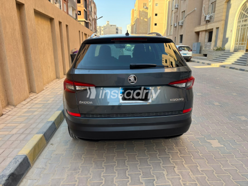 سكودا كودياك 2019 رمادي غامق أوتوماتيك مستعملة للبيع في الجيزة - 6