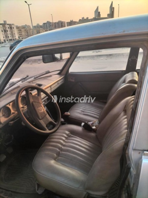 بيجو 504 1977 سماوي يدوي مستعملة للبيع في المعادى - 7