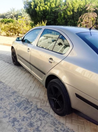 سكودا اوكتافيا A5 2007 برونزي أوتوماتيك مستعملة للبيع في القاهرة