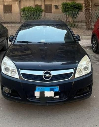 اوبل فيكترا 2007 أسود يدوي مستعملة للبيع في مدينة نصر