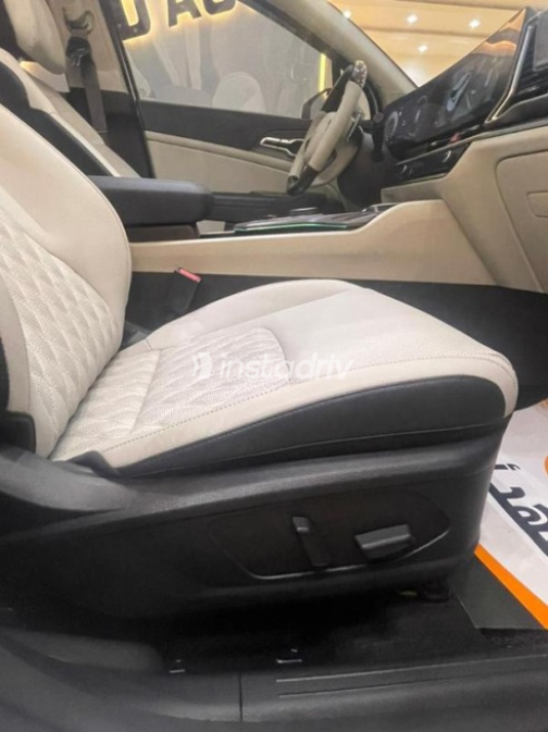 Kia Sportage 2024 White Automatic Used for Sale in Tanta - 10