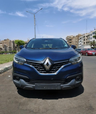رينو كادجار 2018 أزرق غامق أوتوماتيك مستعملة للبيع في مصر الجديدة
