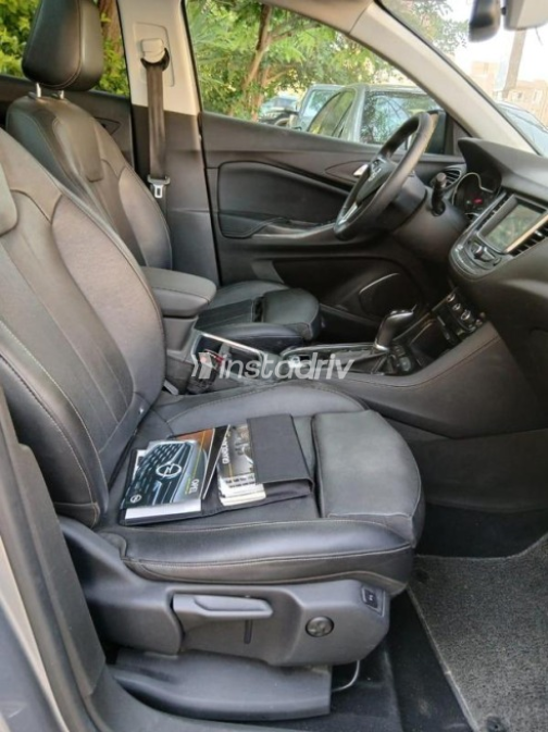 Opel Grandland 2020 Gray Automatic Used for Sale in Greater Cairo ( Cairo + Giza) - 8