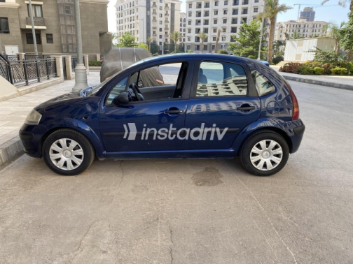 سيتروين C3 2003 أزرق غامق يدوي مستعملة للبيع في القاهرة - 3