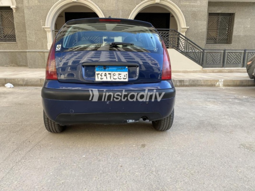 سيتروين C3 2003 أزرق غامق يدوي مستعملة للبيع في القاهرة - 4