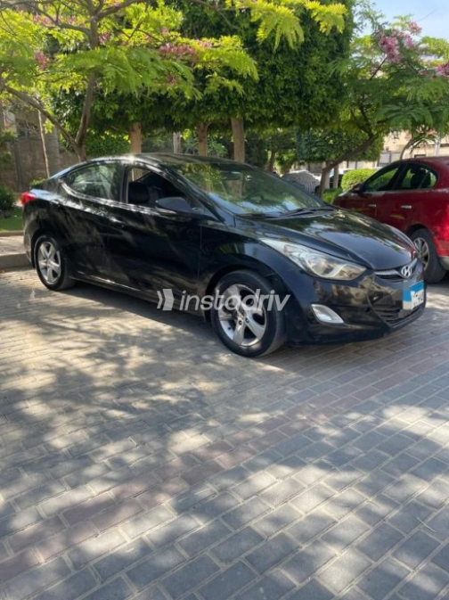 Hyundai Elantra 2012 Black Automatic Used for Sale in Shubra al-Khaimah - 4