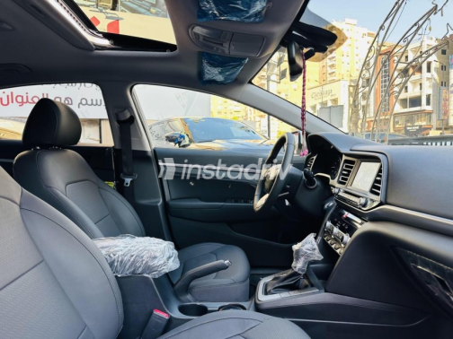 Hyundai Elantra 2026 White Automatic Used for Sale in Nasr city - 8