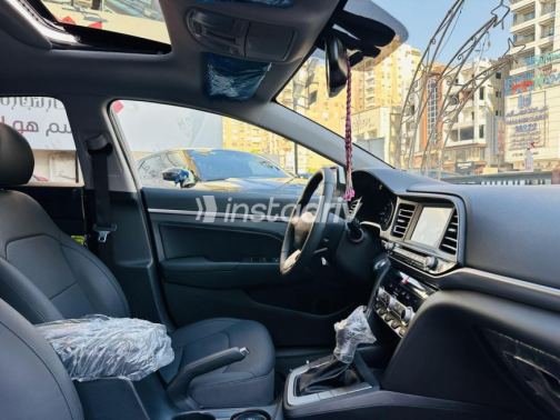 Hyundai Elantra 2026 White Automatic Used for Sale in Nasr city - 9