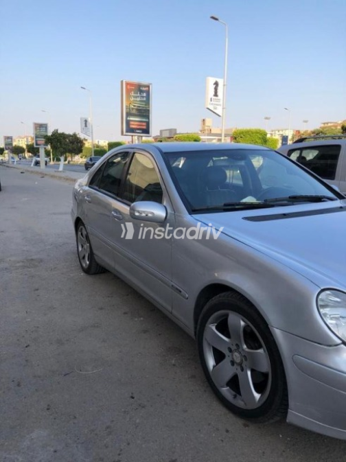 مرسيدس C 200 2006 فضي أوتوماتيك مستعملة للبيع في القاهرة - 3