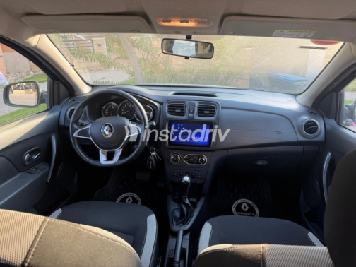 Renault Sandero Step Way 2022 White Automatic Used for Sale in Greater Cairo ( Cairo + Giza) - 3