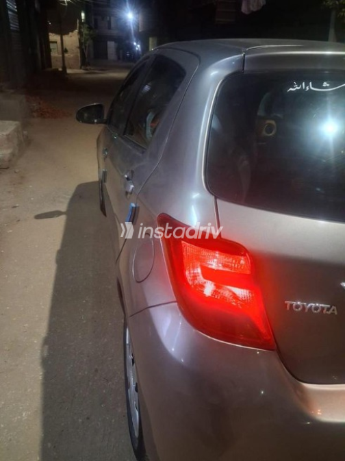 Toyota Yaris 2016 Dark Gray Automatic Used for Sale in Banha - 2