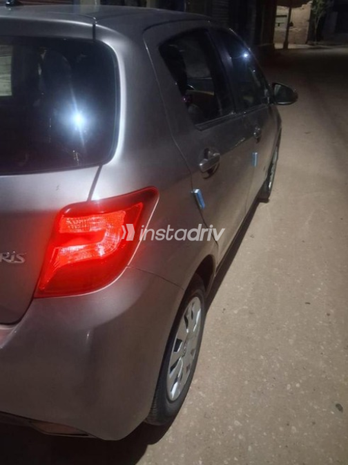 Toyota Yaris 2016 Dark Gray Automatic Used for Sale in Banha - 6