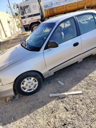 هيونداي اكسنت 2005 فضي يدوي مستعملة للبيع في الغردقة