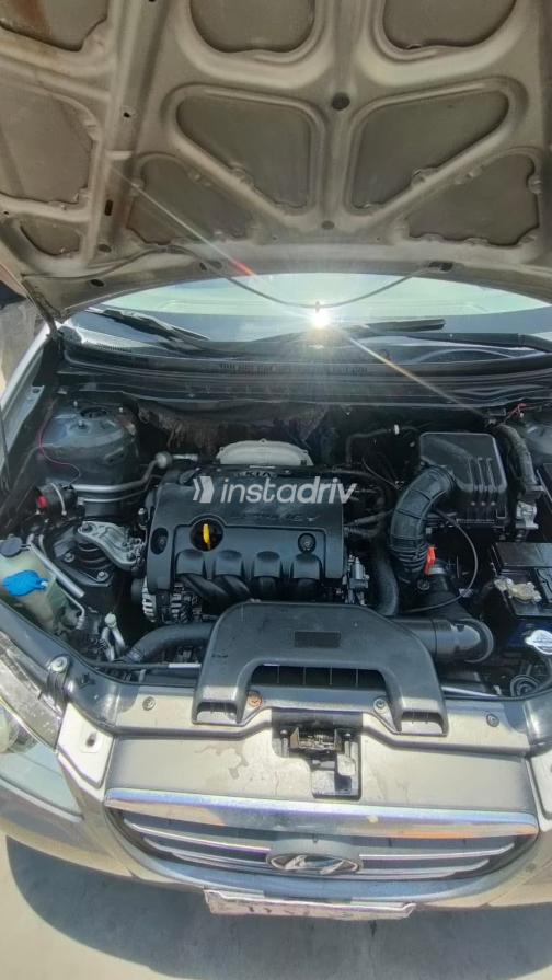Hyundai Elantra 2011 Gray Automatic Used for Sale in Giza - 1