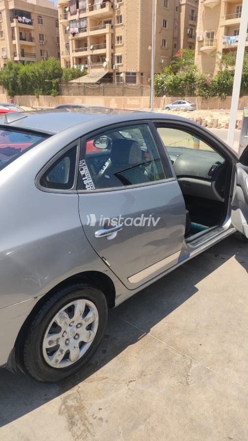 Hyundai Elantra 2011 Gray Automatic Used for Sale in Giza - 7