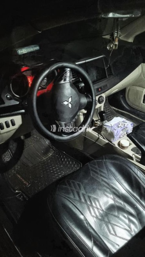 Mitsubishi Lancer 2015 Black Automatic Used for Sale in Pyramids Gardens - 3