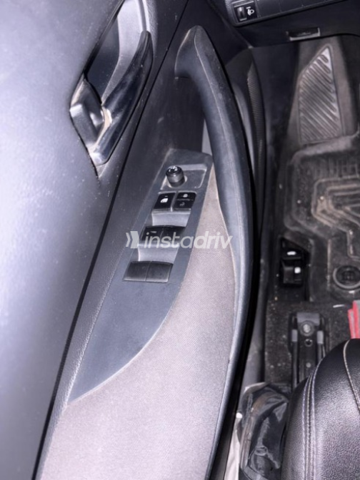 Toyota Corolla 2021 White Automatic Used for Sale in Greater Cairo ( Cairo + Giza) - 8