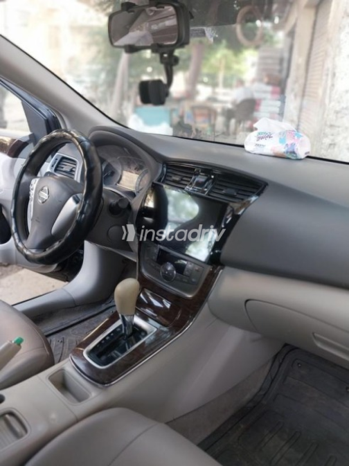 Nissan Sentra 2017 Black Automatic Used for Sale in El Katameya - 8