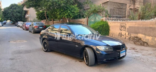 بي ام دبليو 320 2009 أزرق غامق أوتوماتيك مستعملة للبيع في المعادى - 1