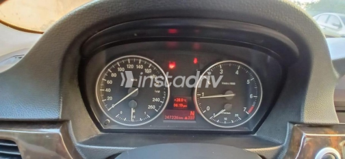 بي ام دبليو 320 2009 أزرق غامق أوتوماتيك مستعملة للبيع في المعادى - 6