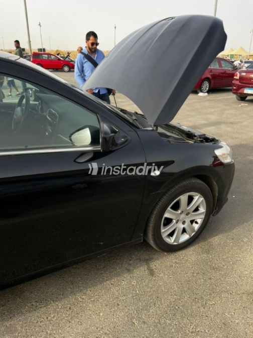 بيجو 301 2014 أسود أوتوماتيك مستعملة للبيع في مدينة نصر - 2