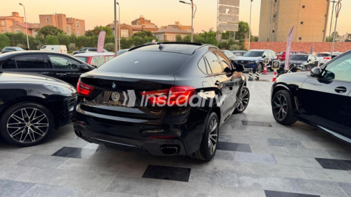 بي ام دبليو X6 2018 أسود أوتوماتيك مستعملة للبيع في القاهرة - 2