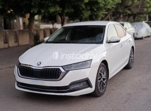 سكودا اوكتافيا A8 2021 أبيض أوتوماتيك مستعملة للبيع في 6 أكتوبر - 9