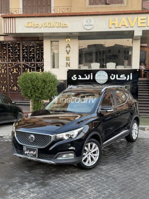 ام جى ZS 2021 أبيض أوتوماتيك مستعملة للبيع في القاهرة الكبرى ( القاهرة - الجيزة) - 1