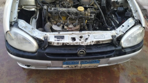 Opel Corsa 1999 Silver Manual Used for Sale in El Salam City - 7