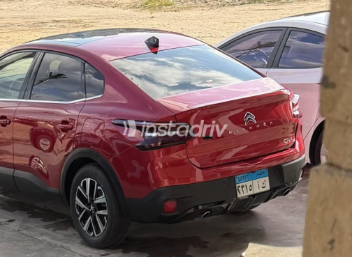 سيتروين C4X 2024 أحمر غامق أوتوماتيك مستعملة للبيع في دمياط - 2