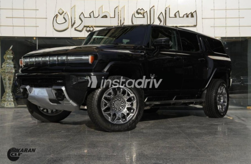جى ام سى هامر اى فى 2025 أسود أوتوماتيك مستعملة للبيع في القاهرة - 4