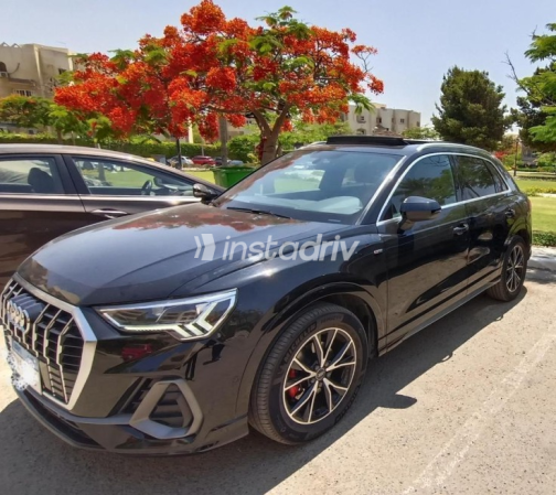 اودي Q3 2021 أسود أوتوماتيك مستعملة للبيع في مدينة الشيخ زايد - 1