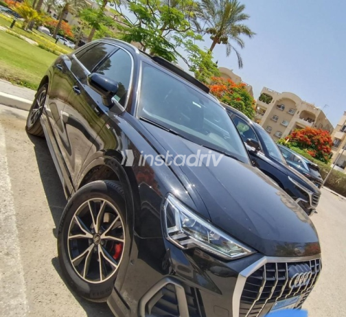 اودي Q3 2021 أسود أوتوماتيك مستعملة للبيع في مدينة الشيخ زايد - 2
